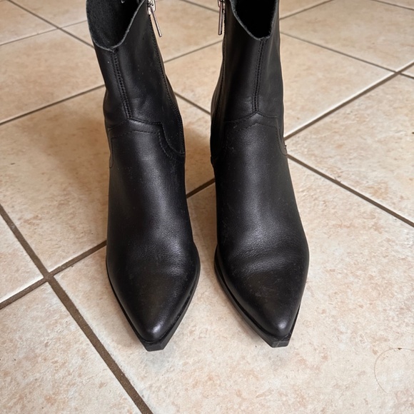 Steve Madden Calabria Bootie - Picture 2 of 5